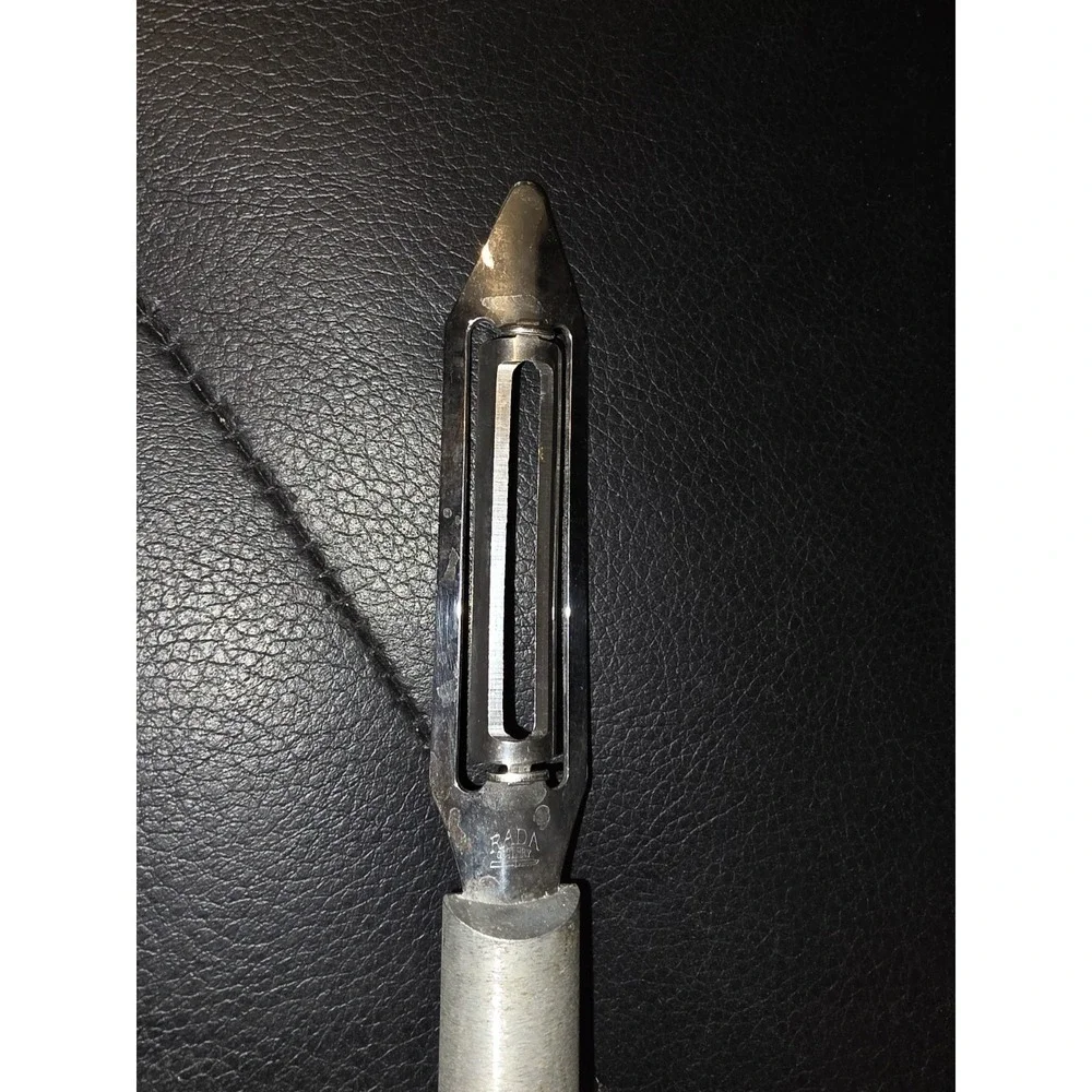 Rada Stainless Steel Vegetable Peeler Silver for Vegetables Kitchen Tool